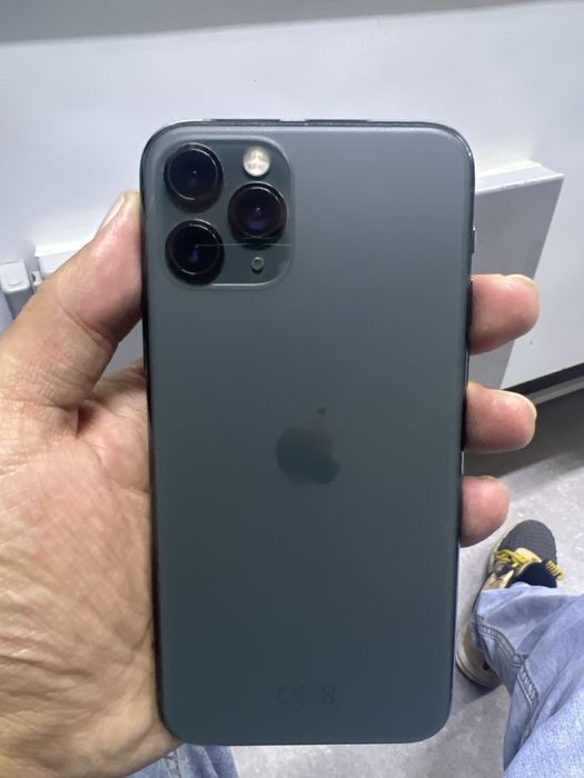 Телефон IPhone 11 Pro