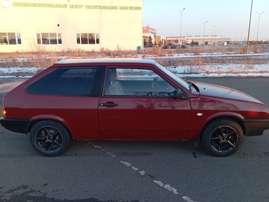 Продам автомобиль ВАЗ 2108.