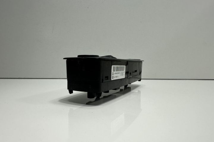 Panou comanda geamuri cu defect 1698206910 Mercedes-Benz A-Class W169