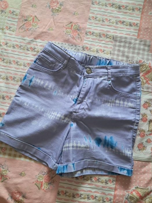 Лилави дънкови къси панталони с Tie-Dye ефект – Размер [S/M]