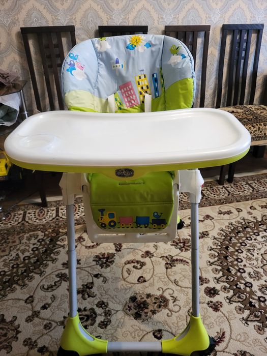 Детский стульчик для кормление Chicco