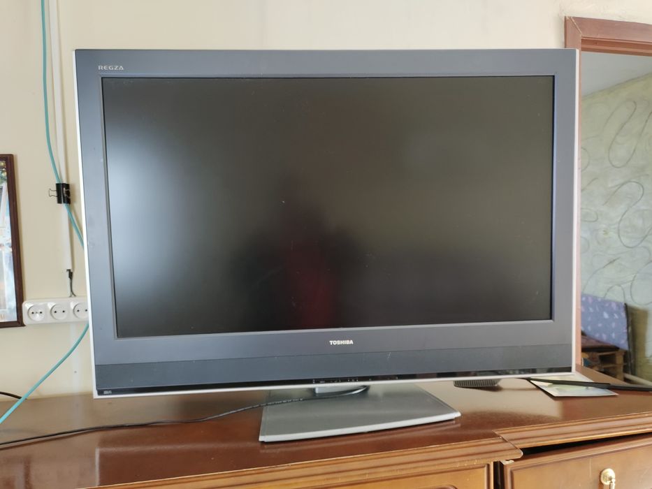 Продам телевизор