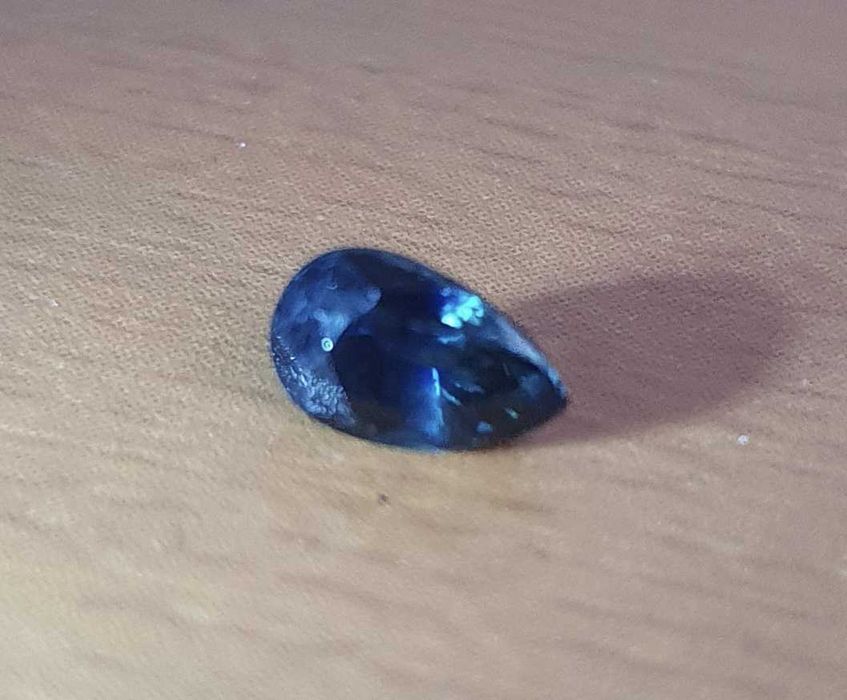 Естествени Сапфири Дълбоко сини Deep Blue 0.7 карата + Аметист