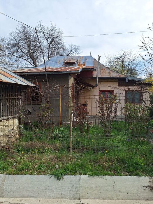 Vând casă + teren Breaza