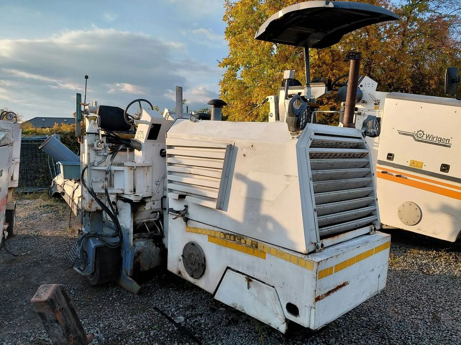 Wirtgen W 500 Freză asfalt Wirtgen W 500, an 2001