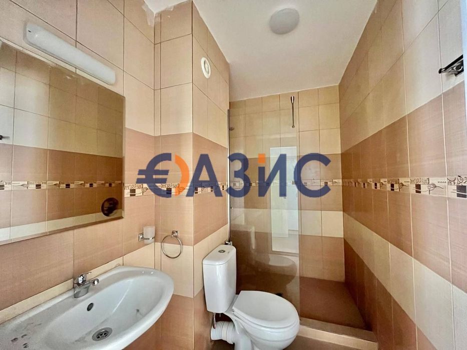 Продава се Двустаен апартамент в к.к. Слънчев бряг - 57 кв.м за 1106 €/кв.м - Снимка #8