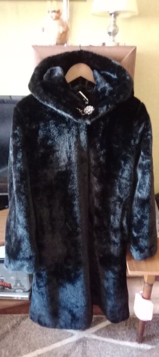 Шуба из экомеха  новая