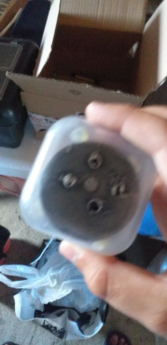 Boxă făcută manual