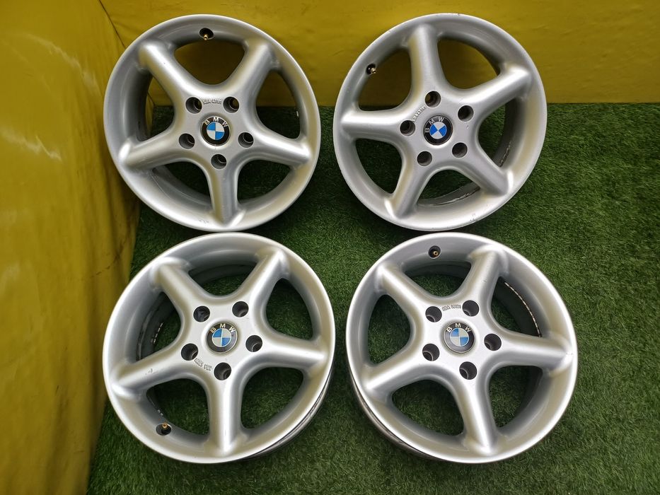 Диски R15 5x120 на BMW.