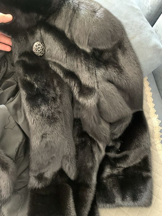 Надевалось всего два раза