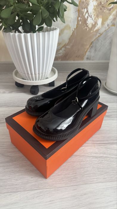 Классический обувь