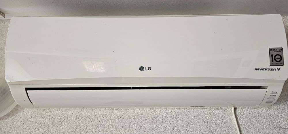 Климатик LG -12 btu