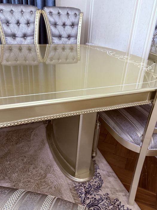 Стол стул мебель для гостинной