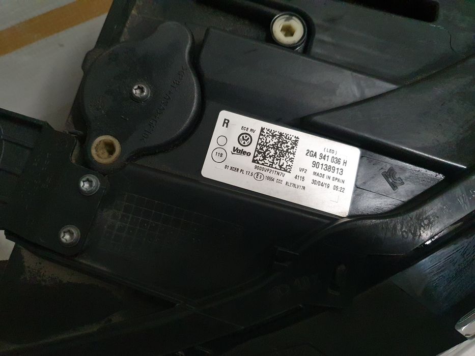 Far dreapta full led VW T Roc dupa 2017 cod 2GA941036H