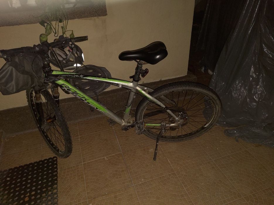 Bicicleta medicala ,Mtb 26 inch ,pergola  140x106cm , oala pt conservat legume noua, aparat polish ,masina tocat noua