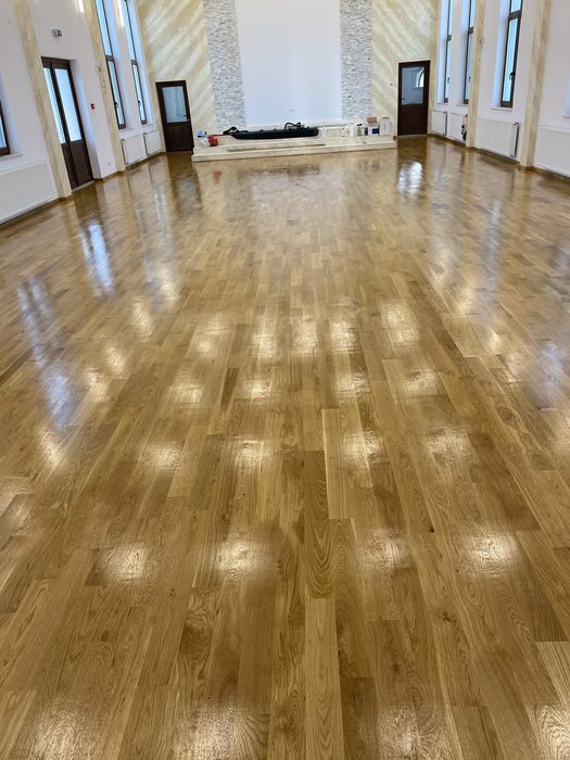 Parchetar cu experienta