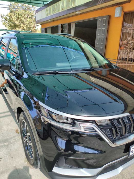 Srochno Kia Carnival 3.5L Comfort Holati ideal yangidek turibdi. 2024y