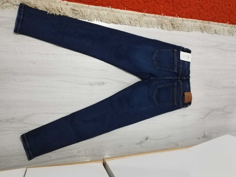 Blugi marca Zara femei