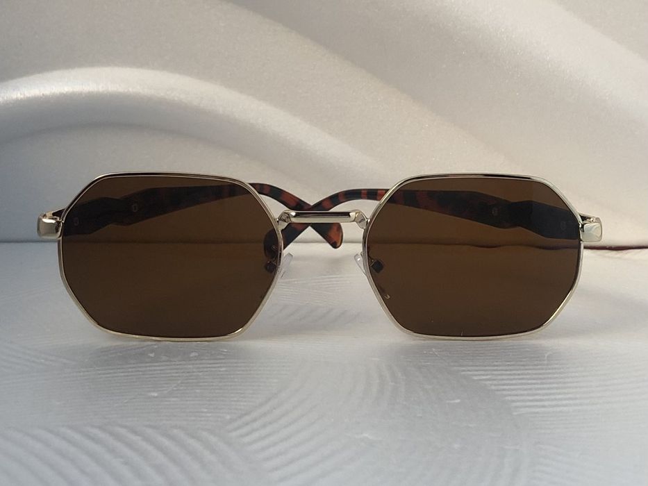 Модерни дамски слънчеви очила