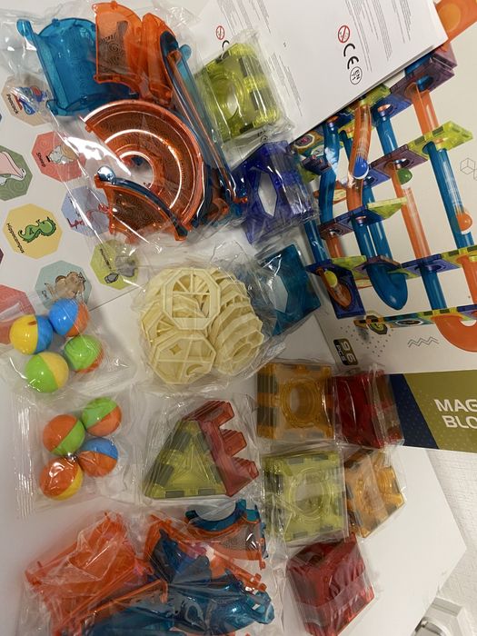 Магнитен конструктор 96 части Iso Trade - Писта с топки