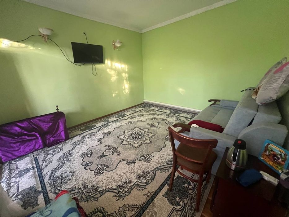 Ховли уй, яшаш хонаси 2 та. 4 соток.