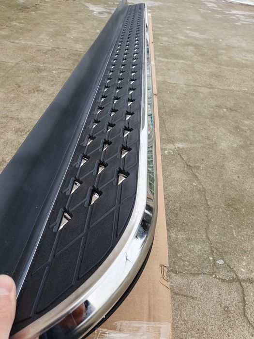 Пороги  Hongqi E-HS9 2020/2025