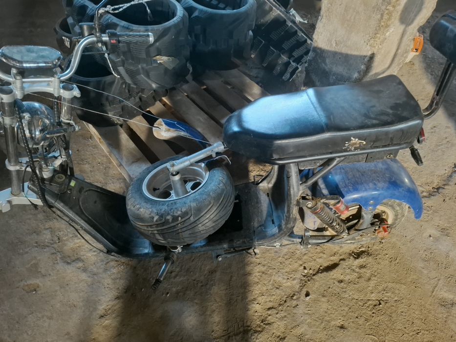 Motor electric 330 km