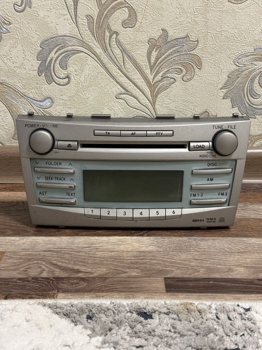 Магнитола от Камри 40 Европейца.