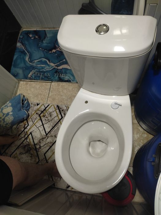 Продаётся унитаз состояния как новое