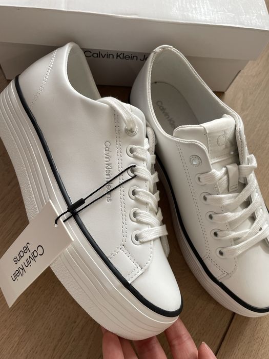 Calvin Klein естествена кожа 38/39номер