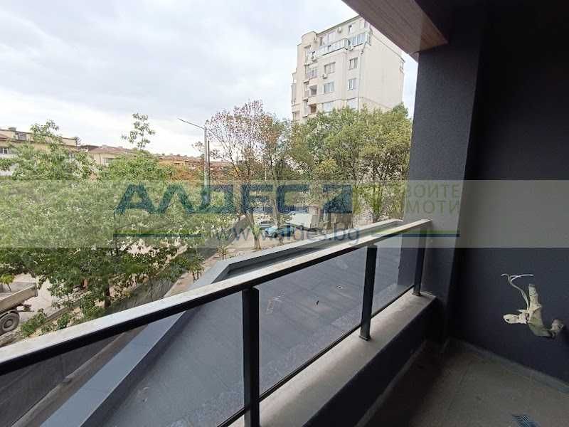 Продава се Тристаен апартамент в София, Център - 97 кв.м за 2568 €/кв.м - Снимка #1