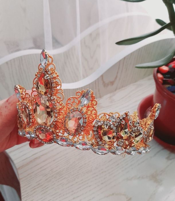 Чиройли карона.    .