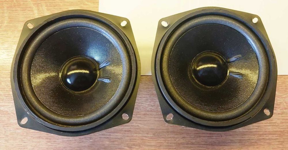 Difuzoare de medii - 4 inch 8 Ohm/ 30 W