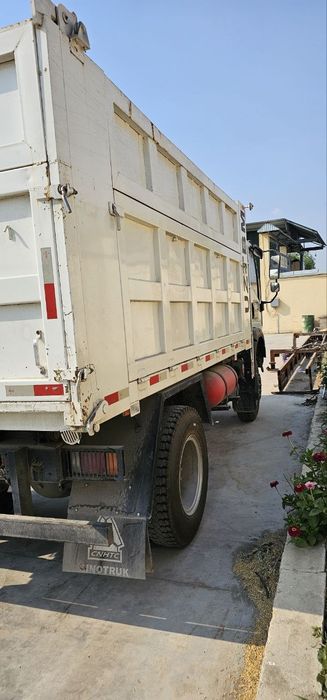 Howo Sinotruk Homan 4x2