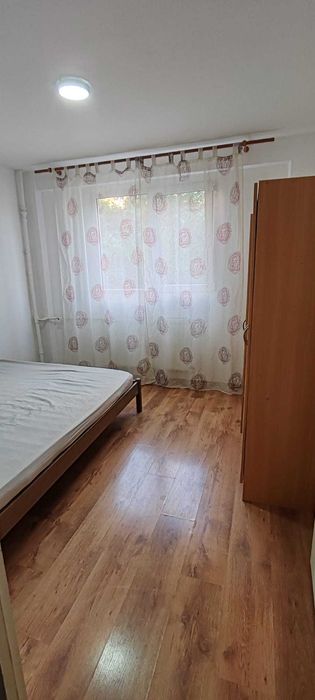 Inchiriez Apartament 2 Camere Decomandat – Prelungirea Ghencea 34