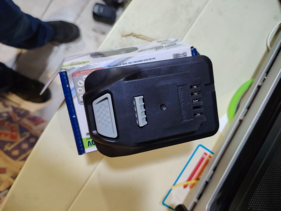 Батерия за електроинструмент Activ Energy Li-ion 20v 2.a Ah универсалн