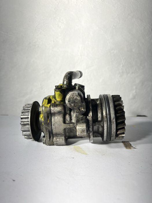 Хидравлична помпа VW транспортер 2.5 TDI