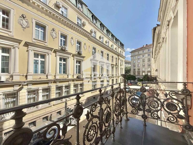 Дава се под наем Офис в София, Център - 31 кв.м за 350 € - Снимка #5