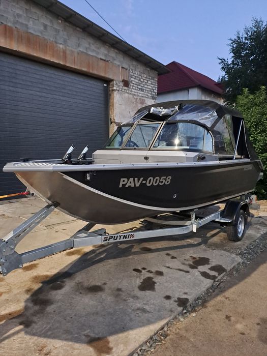 Катер   Волжанка