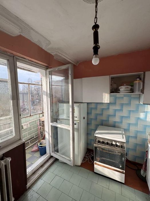 Продава се Двустаен апартамент в София, Фондови жилища - 68 кв.м за 994 €/кв.м - Снимка #2