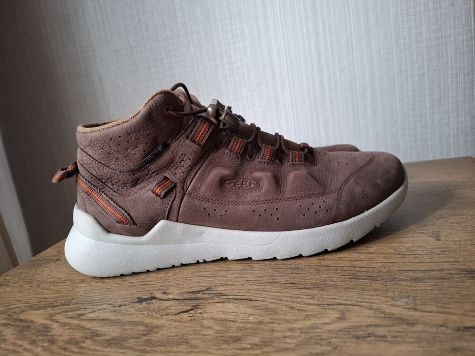 KEEN мъжки обувки 43 номер.