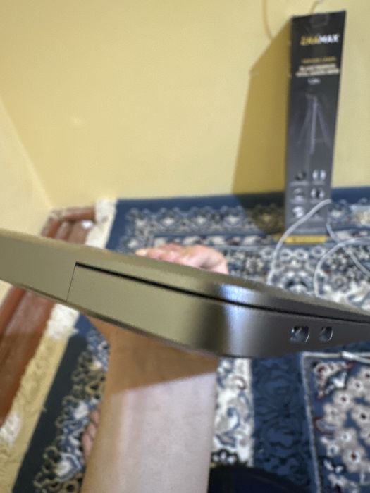 Macbook air m1 8. 256