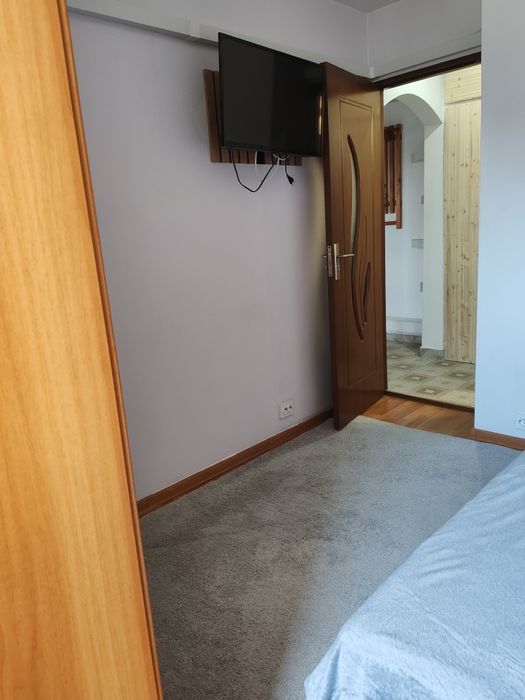 Închiriez apartament 2 camere