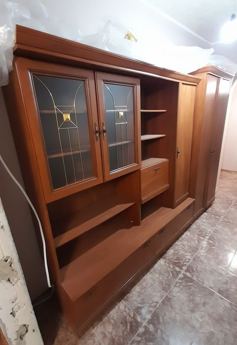 Секция с гардероб