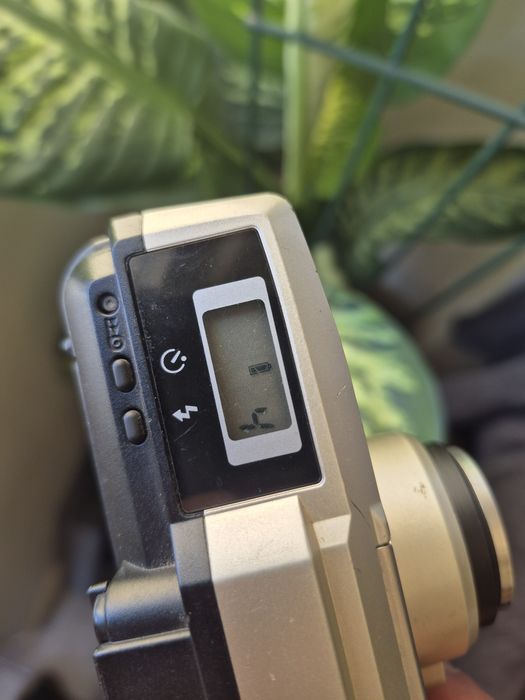 Compact Olympus View Zoom 120