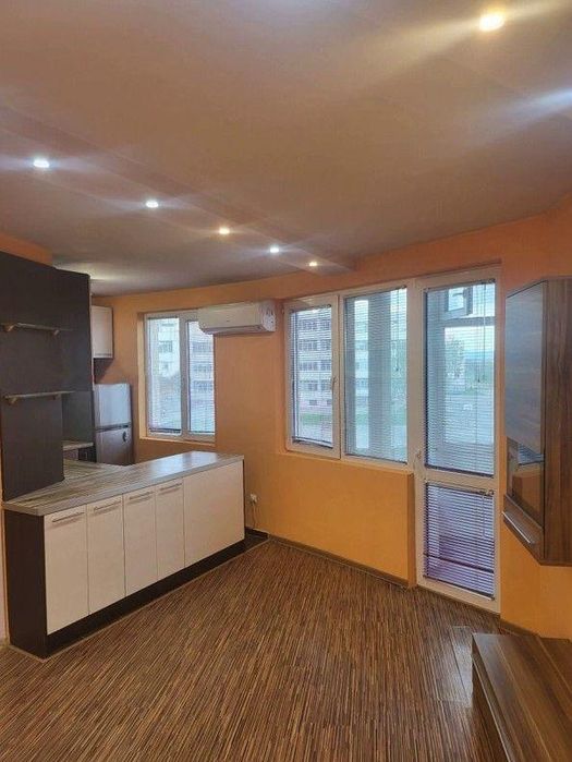 Дава се под наем Двустаен апартамент в София, Люлин 6 - 60 кв.м за 430 € - Снимка #1