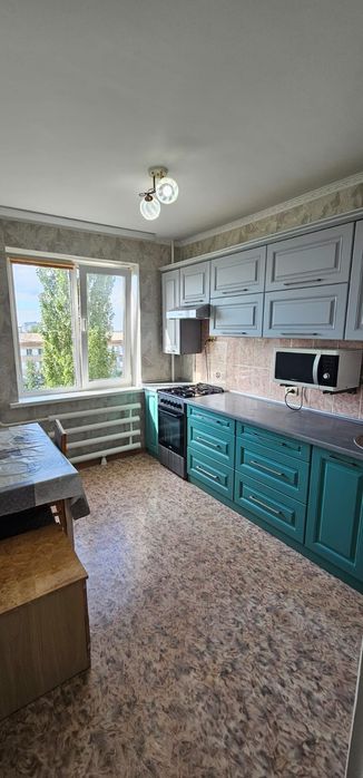 Продам! 3ком.кв  7/9 эт. р-он Айсберг