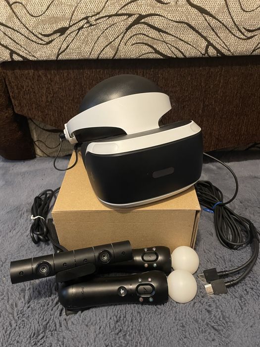Ochelari Sony PS VR 1 + Motion Controlleri + Camera, aproape nou, perfect functional