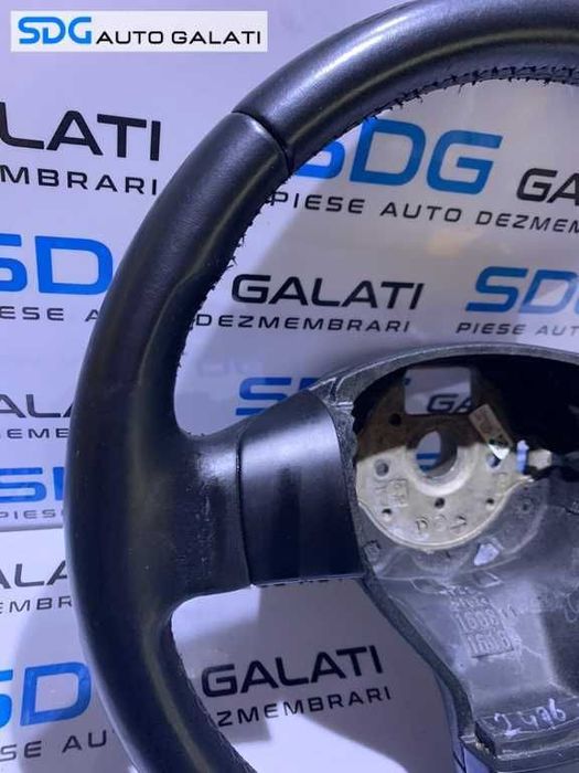 Volan din Piele in 3 Spite VW Passat B6 2005 - 2010 Cod: 3C0 419 091 AG / 3C0419091AG
