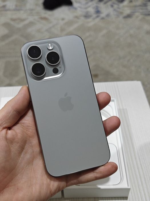 iPhone 15 Pro 256Gb без ремонта